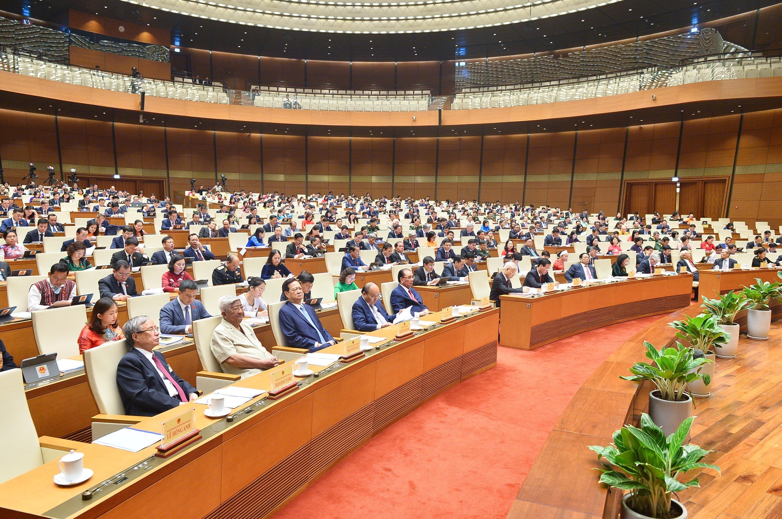 Các đại biểu tham dự phiên khai mạc Kỳ họp thứ 5, Quốc hội khóa XV